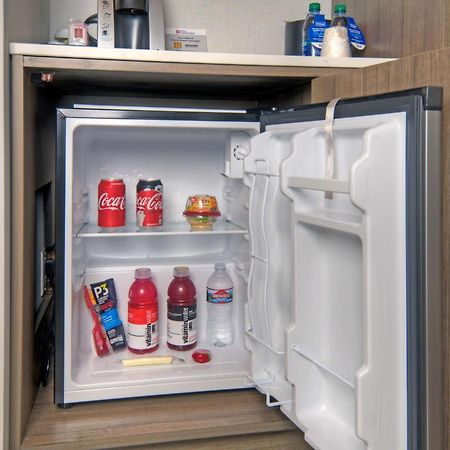 ヒルトン ガーデン イン リバーモア ホテル リバモア エクステリア 写真